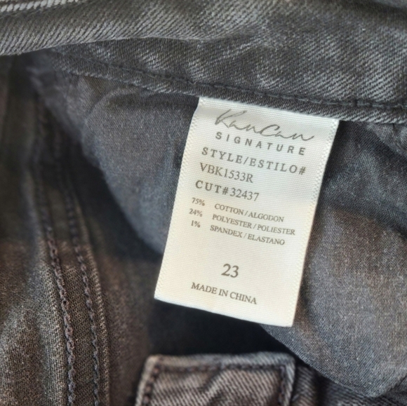 Buckle  - Distressed Ankle Skinny Jeans - Kancan Signature - Picture 3 of 9